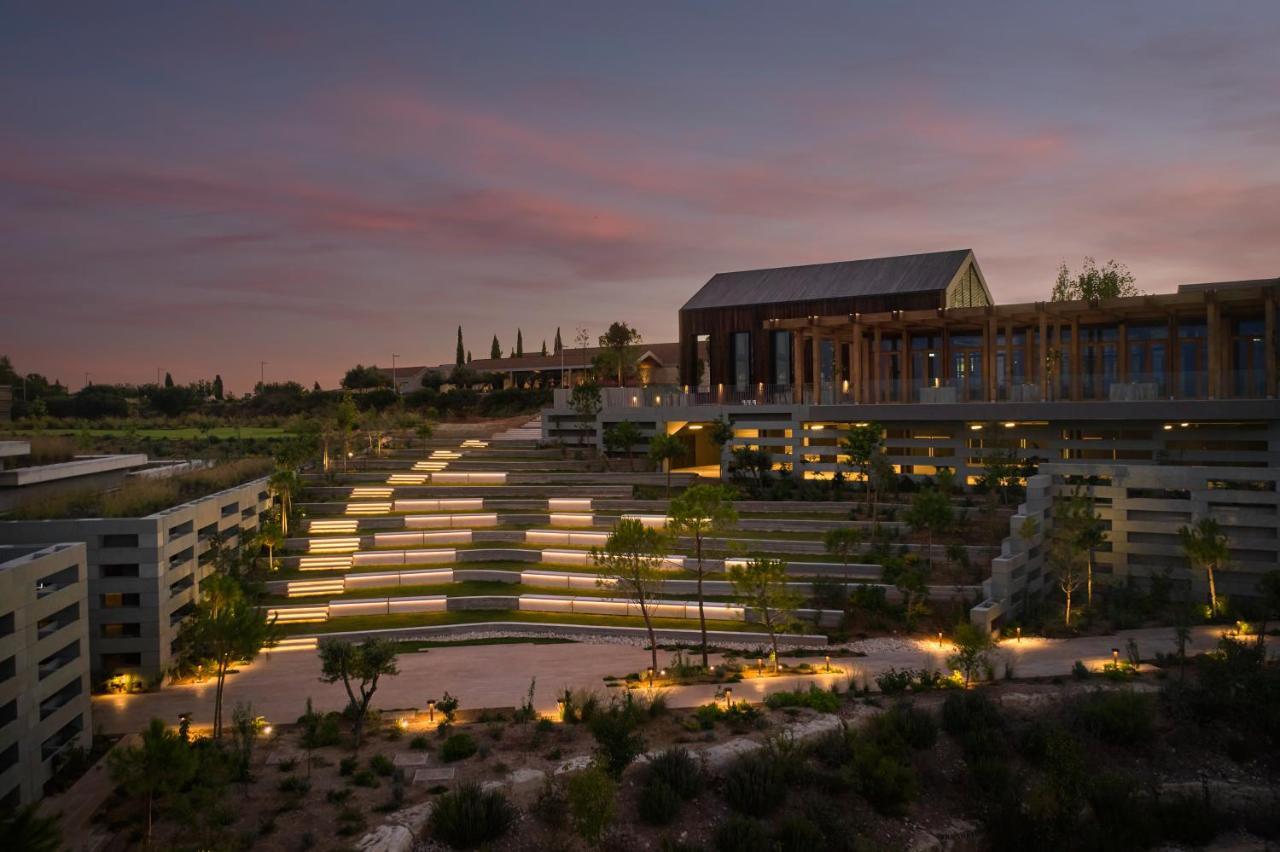 Minthis Resort Tsadha Eksteriør bilde The University of Nicosia