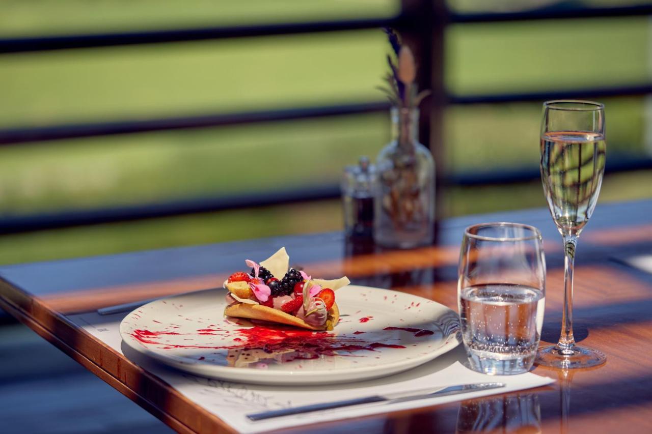 Minthis Resort Tsadha Eksteriør bilde A dessert